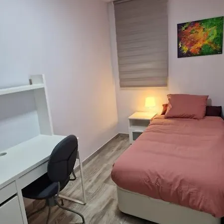 Apartment Piso Con Fantastica Ubicacion Malaga